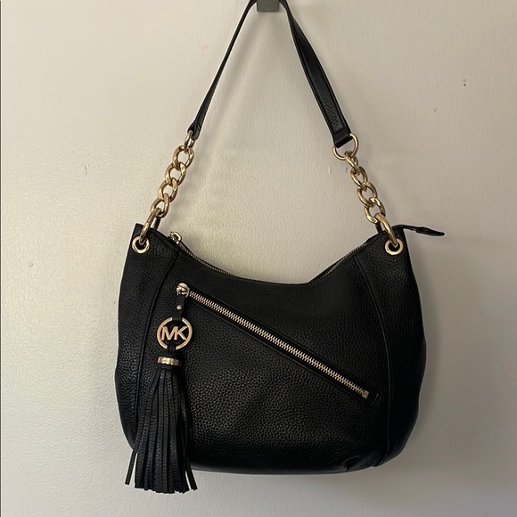 Michael Kors Handbags - Michael Kors Black Leather Shoulder Bag